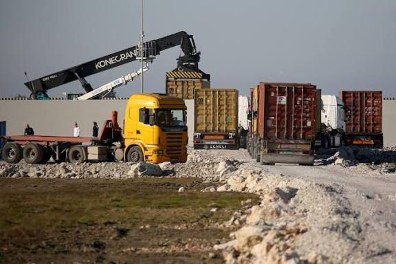 Ku i çuan? Mbetjet toksike të KURUM, largohen nga Porto Romano