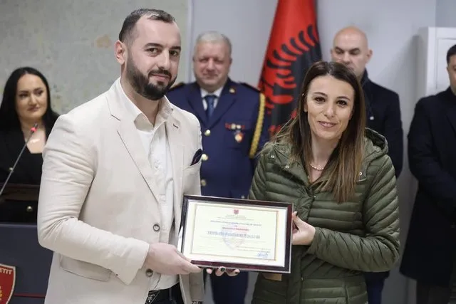 Paradoksi i Rezart Kuçit, një vit më parë u shpall “i dalluar”, sot në pranga