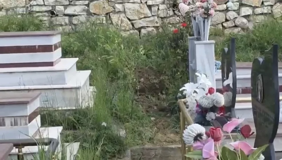 Zbardhet ‘misteri’ i varrit të hapur me tunel në Lushnje