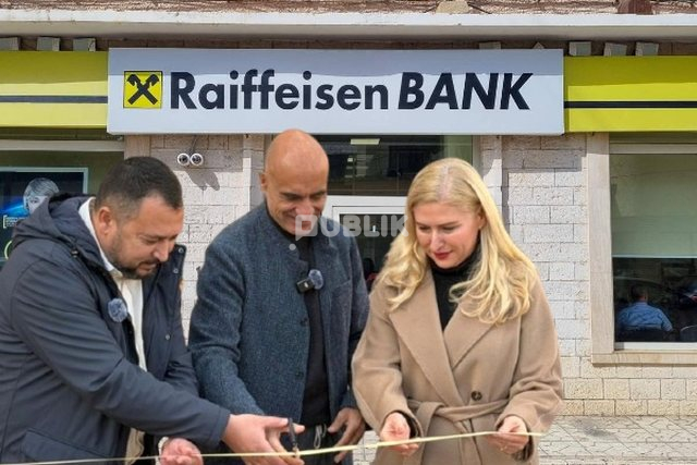 Si i rrjep Raiffeisen BANK qytetarët me komisionet e kredisë