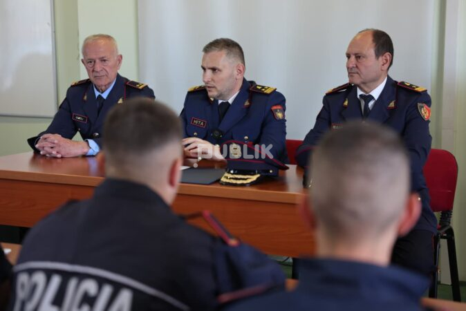 Pas helmimit masiv, Skënder Hita zbarkon në Akademinë e Sigurisë