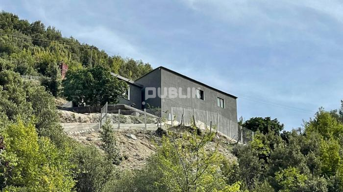 Ndërtoi një depo uji për fshatin, burg për 49-vjeçarin në Sarandë