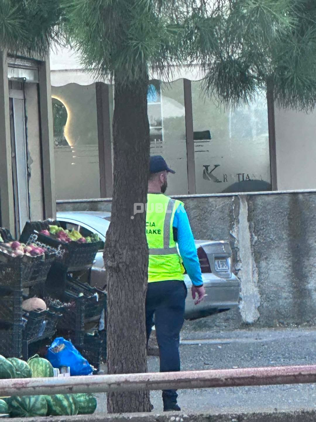 Denoncim: Policia Bashkiake në Lezhë gjobit nënat për hedhjen e mbeturinave jashtë orarit