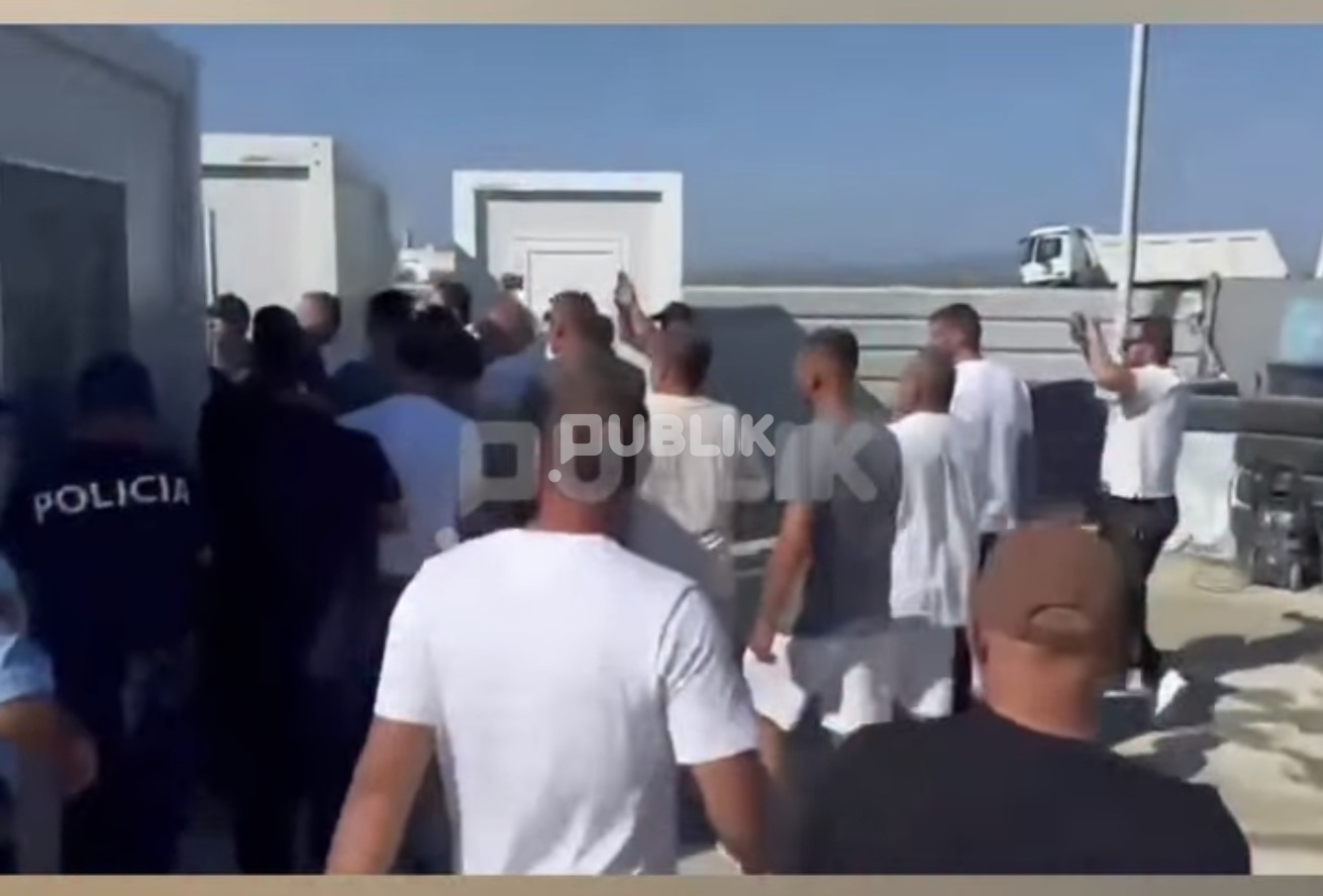 Tensione në aeroportin e Vlorës