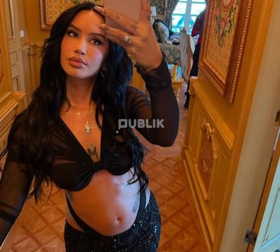 Dafina Zeqiri emocionon fansat dhe zbulon gjininë e bebit