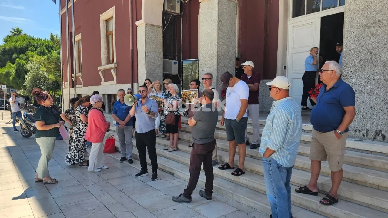 Mijëra qytetarë në protestë kundër epokës Rama-Berisha