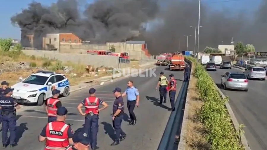 Vijon kaosi nga zjarri në Shkozet, policia: Shmangni këto akse