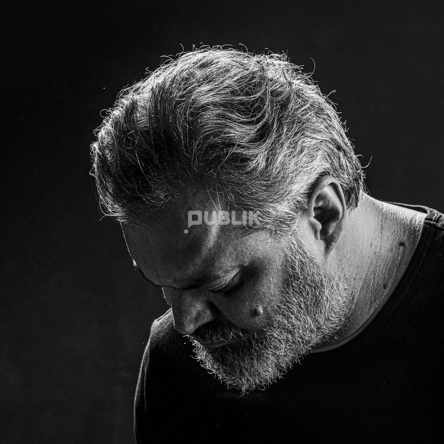 ODISEA I MATT DAMON DHE ODISEA I BEKIM FEHMIUT