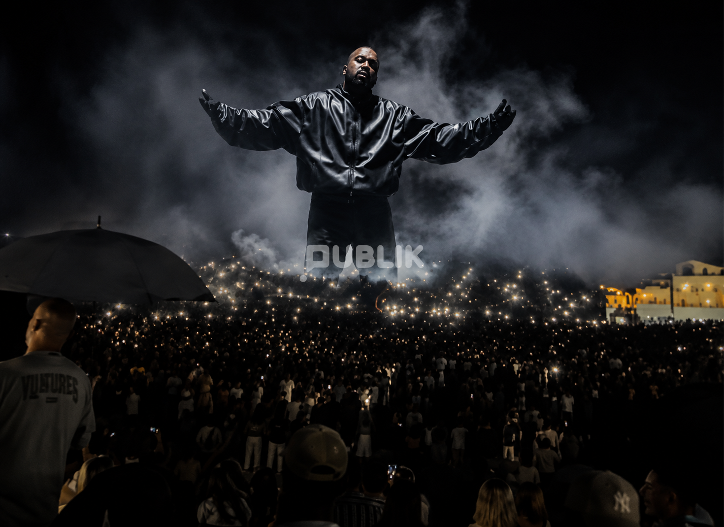 Të rinjtë kthejnë koncertin e K West në protestë kundër qeverisë