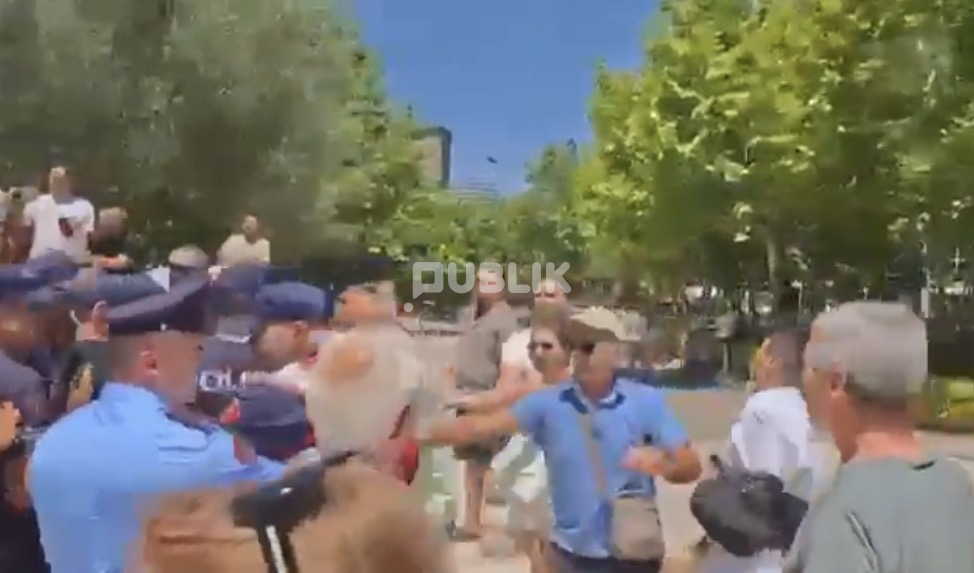 Pse unë mbështes protestën, por refuzoj dorën mbi Policinë e Shtetit