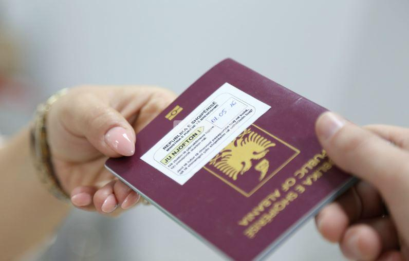Bie me 46% shtetësia shqiptare për të huajt me 2025