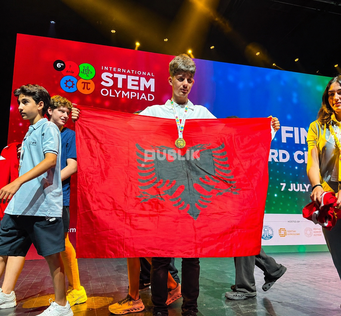 Loris Qose 15-vjeç nga Cërriku fiton medaljen e artë në Olimpiadën Ndërkombëtare STEM