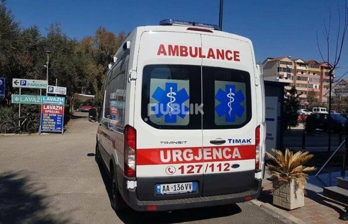 Aksident i rëndë në Gramsh, kali i del përpara motorit