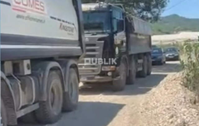 Banorët e fshatit Kus në protestë, bllokojnë kamionët e “4AM”
