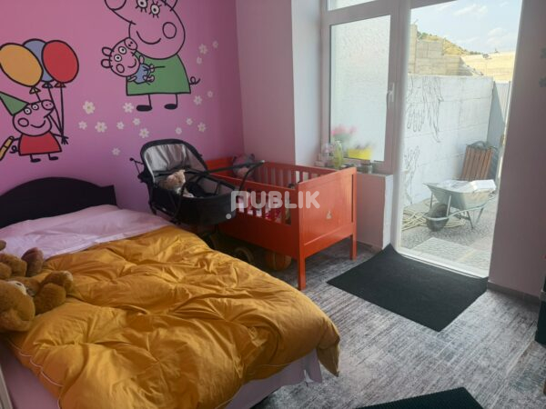 Gjykata e Tiranës urdhëron lirimin nga burgu të 34-vjeçares me foshnjen