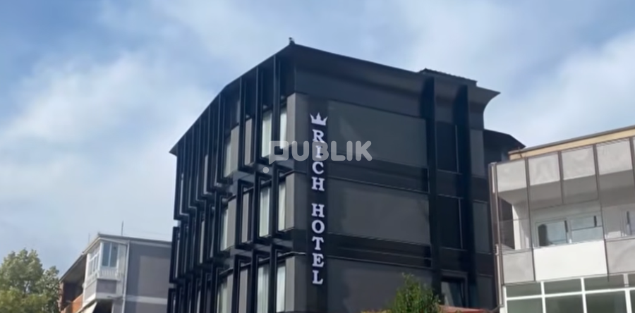 “Rich Hotel” nën sekuestro, vijon aktivitetin normalisht në duart e familjes