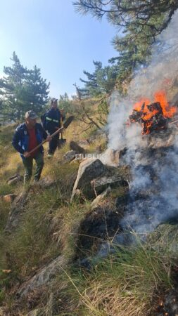 Riaktivizohet zjarri mes Lekasit dhe Voskopojës