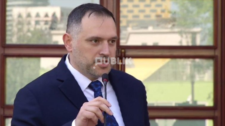 APP kap “mat” në shkelje me tenderat Ministrinë e Mbrojtjes