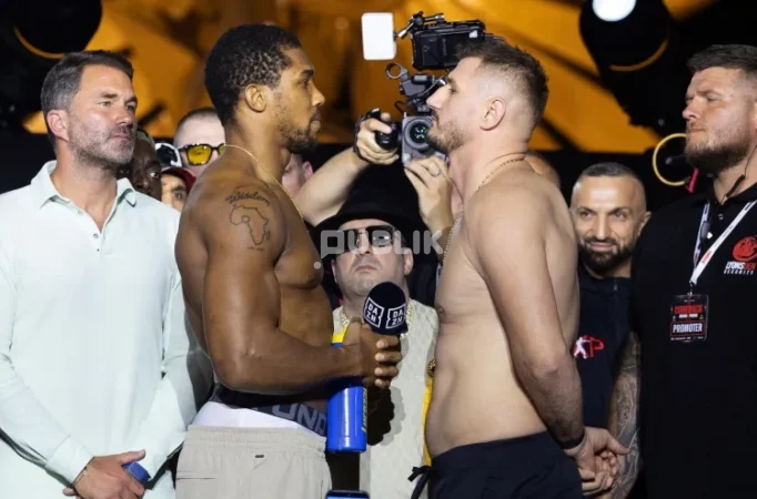 Gati për duelin historik, Kristjan Prenga sfidon Anthony Joshuan