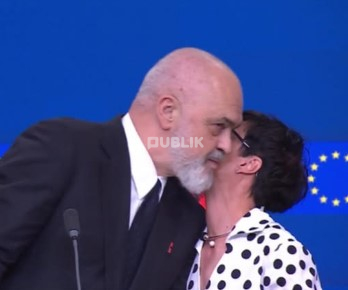 Strazimiri sulmon Marta Kos: Vjen këtu dhe puth në gushë Ramën
