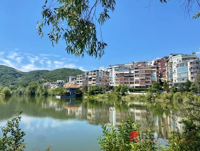 E rëndë te Liqeni i Thatë, gjendet trupi i pajetë i një gruaje