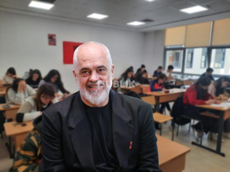 Zbrazen shkollat, mbi 113 mijë nxënës më pak në një dekadë