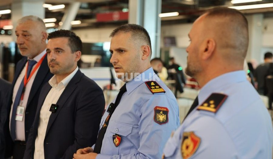 Fluks rekord në kulmin e sezonit turistik, Skënder Hita zbarkon në Rinas