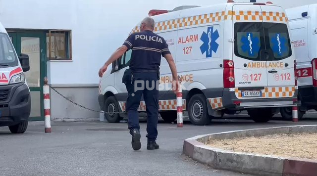 “Kërcet” thika në mes të Durrësit, plagosen tre të rinj