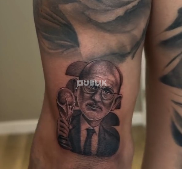 Cucurrella çmend rrjetin, bën tatuazh trajnerin Luis de la Fuente