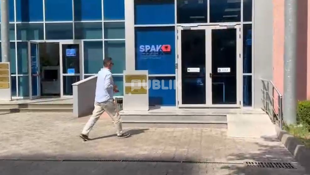 Ish-deputeti dhe ish-kryebashkiaku i PD paraqitet në SPAK