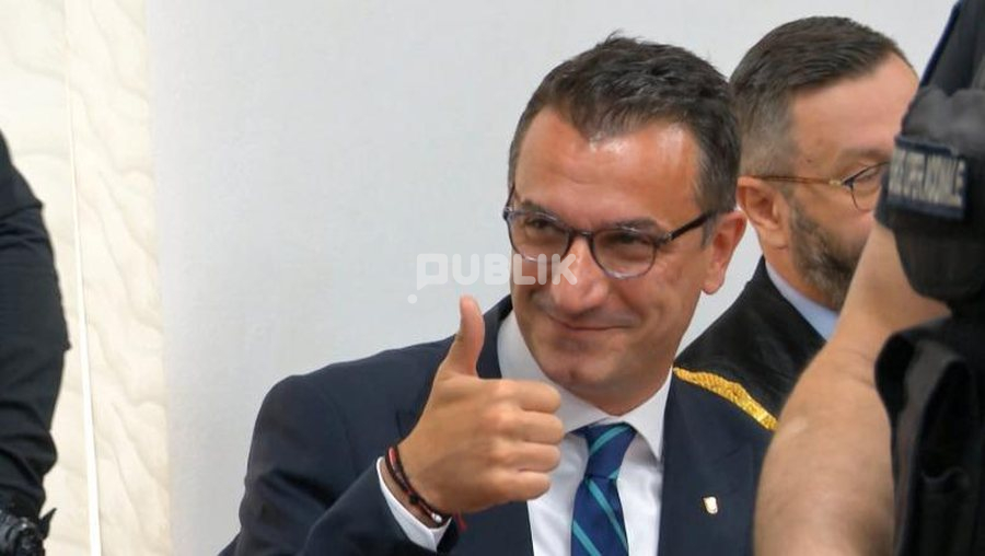 Avokatët ndërkombëtarë marrin “dritën jeshile” për të takuar Veliajn