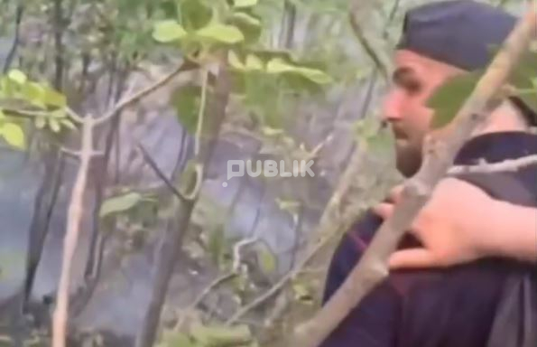 Zjarri në Dajt po shuhet me lopata, helikopteri bën “sehir” (VIDEO)