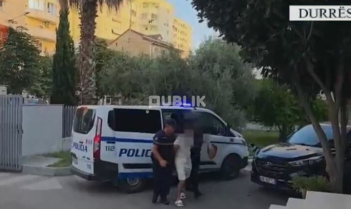 Zbulohet bazë armatimesh në Manzë, arrestohet 20-vjeçari