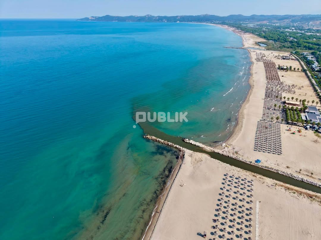 DENONCIM/ Ujërat e zeza derdhen në det në Gjirin e Lalzit