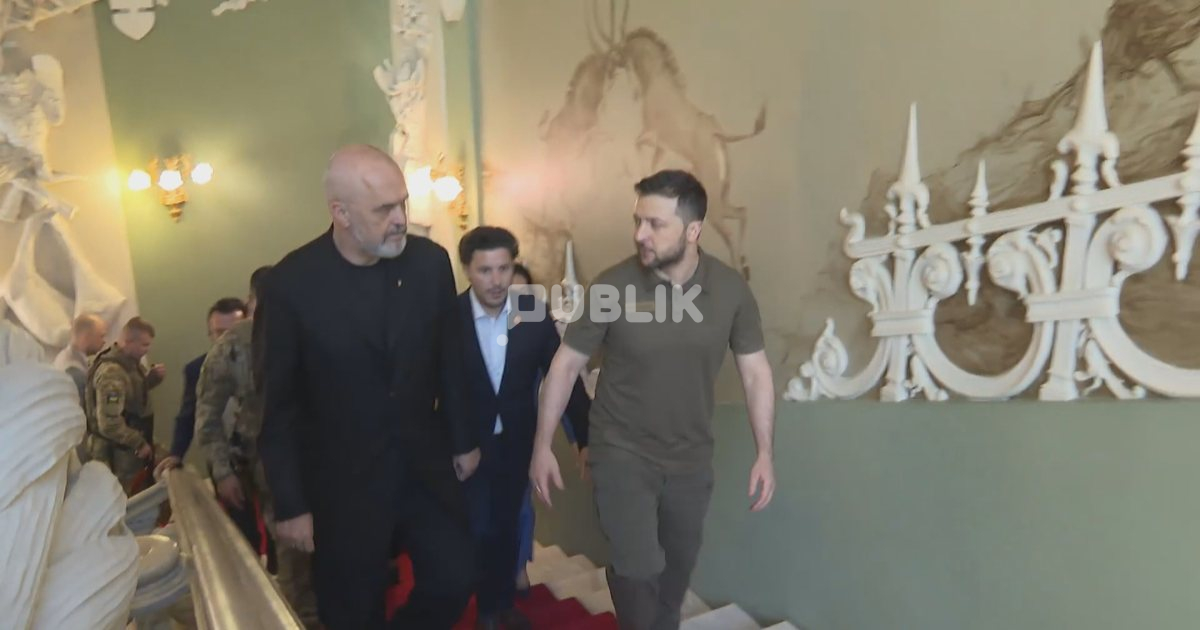 Zhelua i Ukrainës,Abazoviçi dhe  beu i Shqipërisë
