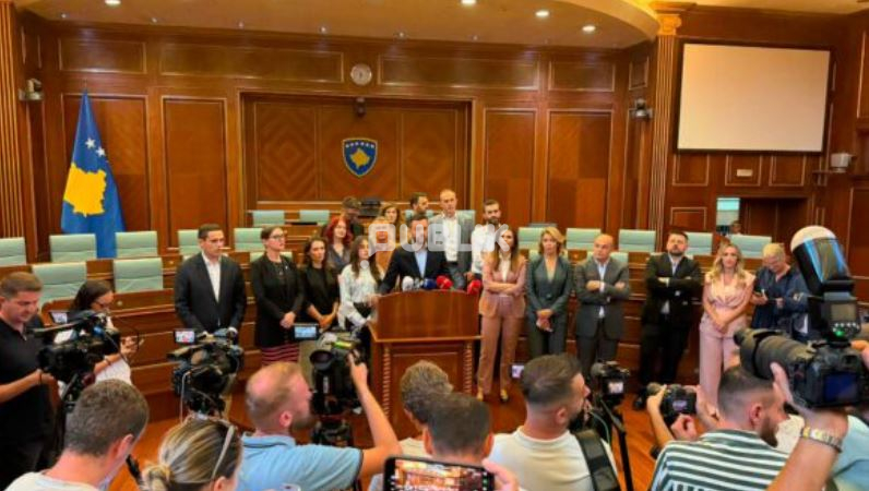 Kriza politike në Kosovë, PDK e AAK sot sërish në Kuvend