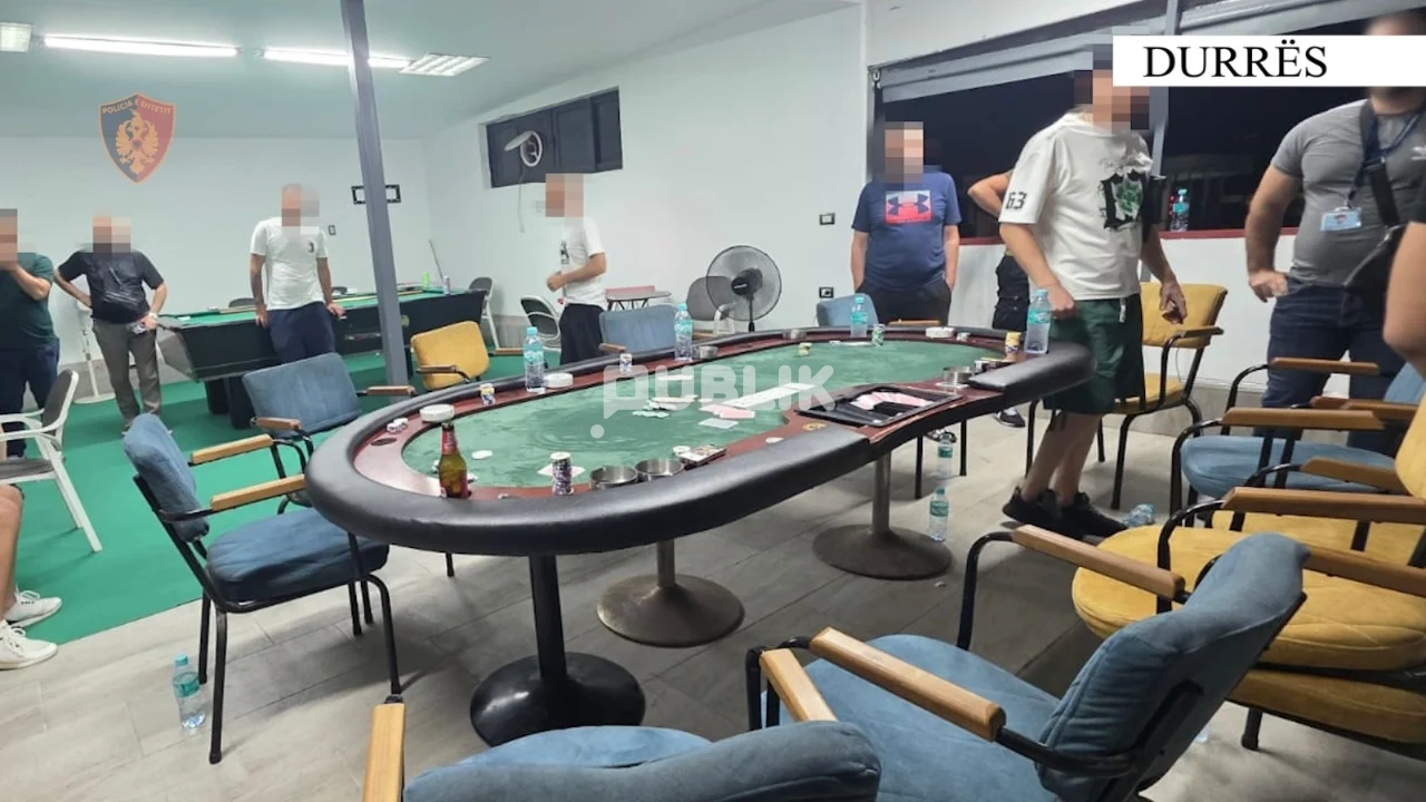 Përkeqësohet zjarri në Selishtë, flakët i afrohen banesave në Dibër