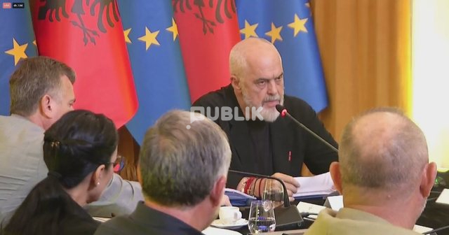 PS nis “sprintin” në Pogradec, Rama mbledh drejtuesit dhe ministrat