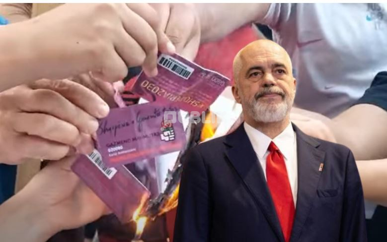 Për hallet e popullit “as që i kërcet”, Rama vajton djegien e teserave të PS