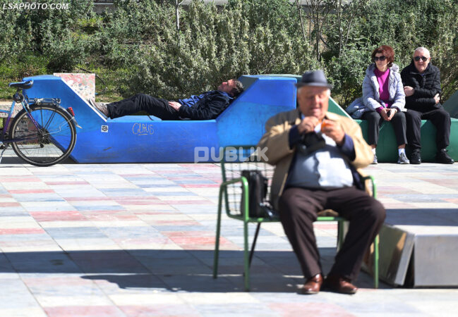 Shqipëria po zbrazet, numri i të moshuarve tejkalon atë të fëmijëve