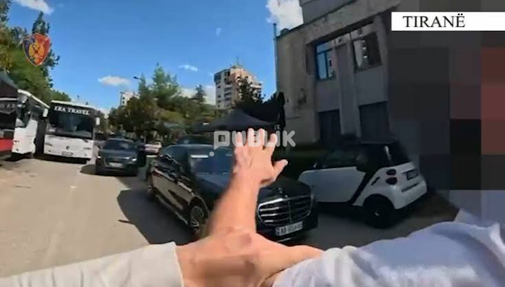 Mashtruan të moshuarin për t’i marrë 100 mijë €, pranga 2 të rinjve