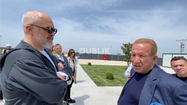Qeveria dhe Pacolli, me dy versione për po të njëjtin vendim
