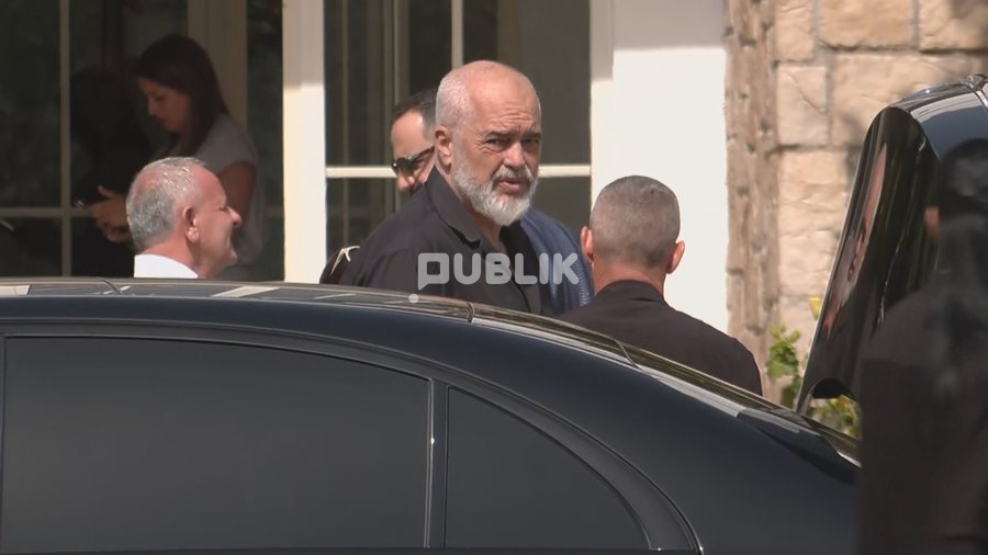 Rama mbledh ministrat dhe drejtuesit e PS-së te “Vila e Kuqe”
