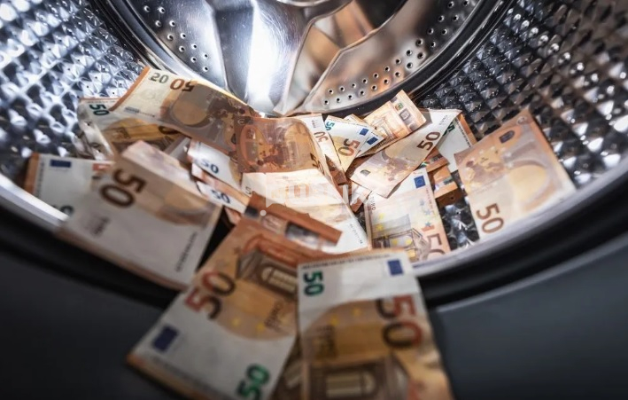 Qeveria kujtohet për të “mbyllur rubinetin” e parave të pista