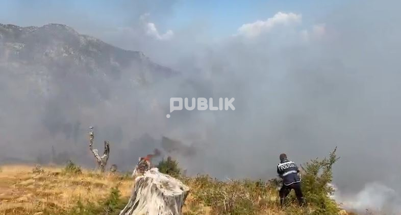 Zjarri  del jashtë kontrollit në Lundër
