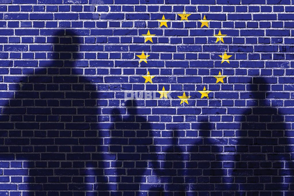 Emigracioni/ BE ka dhënë 1.1 milionë leje qëndrimi për shqiptarët