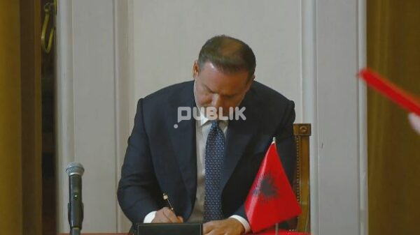 Ervin Demo betohet si ministër i Brendshëm