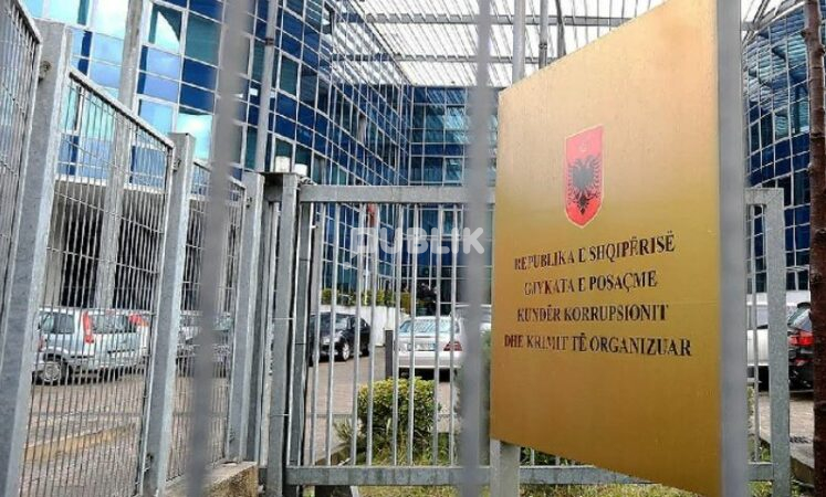 Përshkallëzohet bojkoti i avokatëve në GJKKO