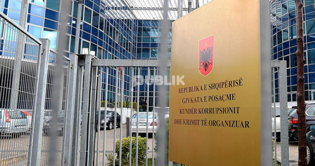 GJKKO mbyll grupin e gazetarëve në WhatsApp