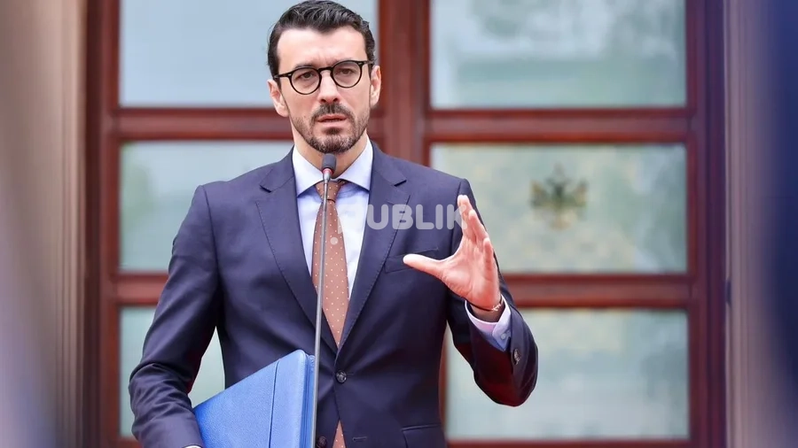 Qeveria shtrin modelin Kayo tek rezerva e naftës